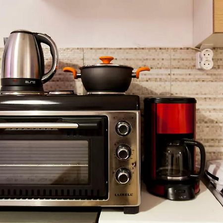Studio For Couples Near Downtown 이라클리온 외부 사진